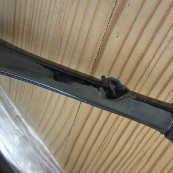 Yves Saint Laurent Black Patent Leather Platform Heel size 39 - Picture 10 of 11